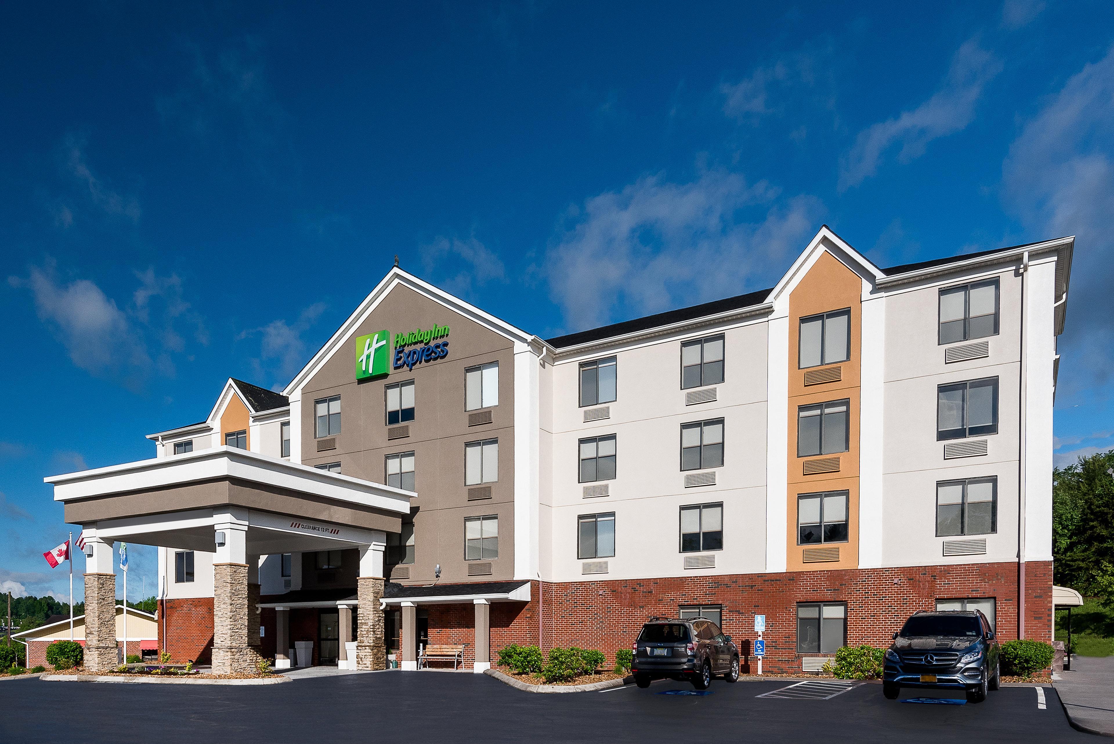 Holiday Inn Express Hillsville By Ihg Exterior foto