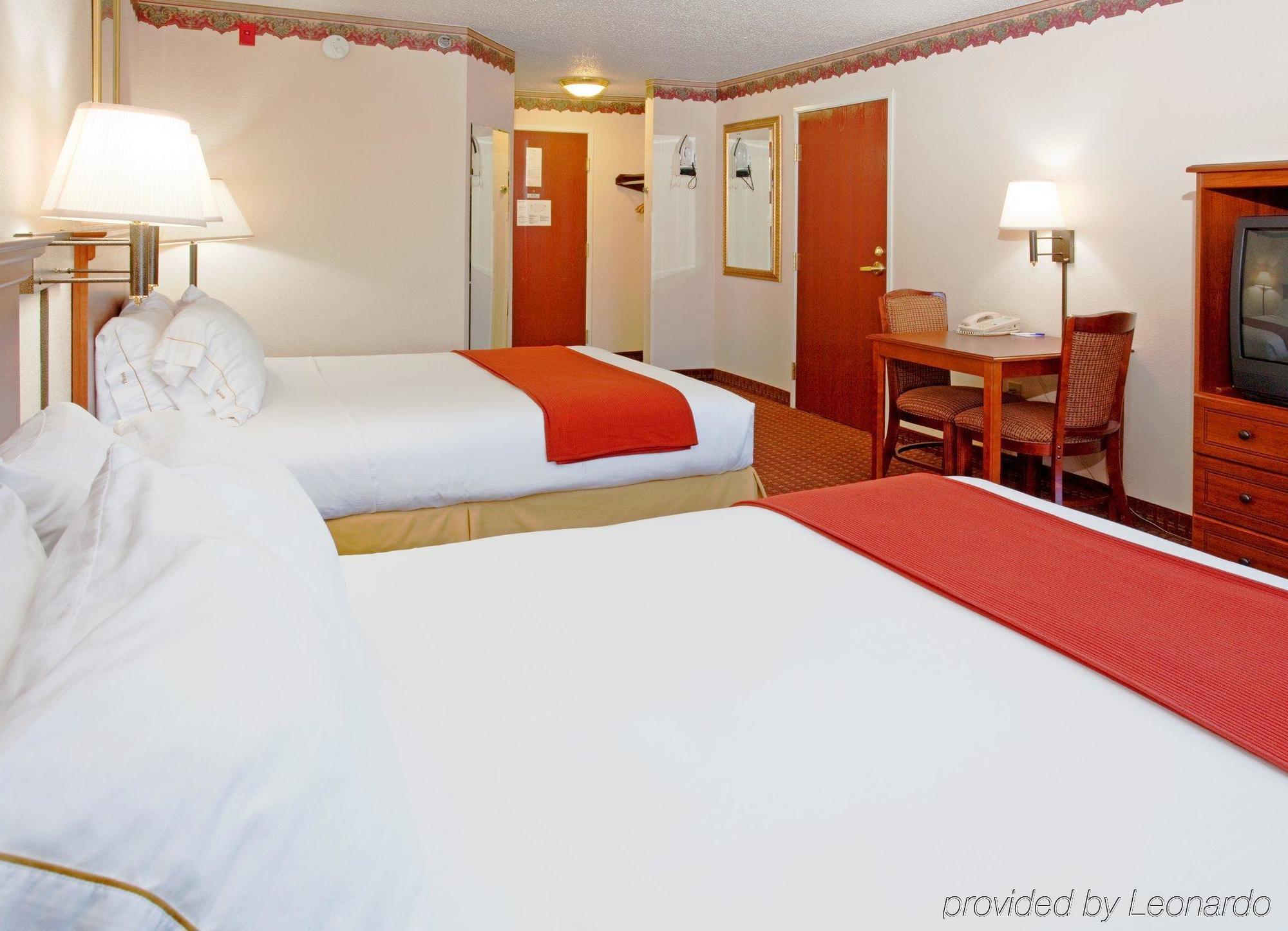 Holiday Inn Express Hillsville By Ihg Exterior foto