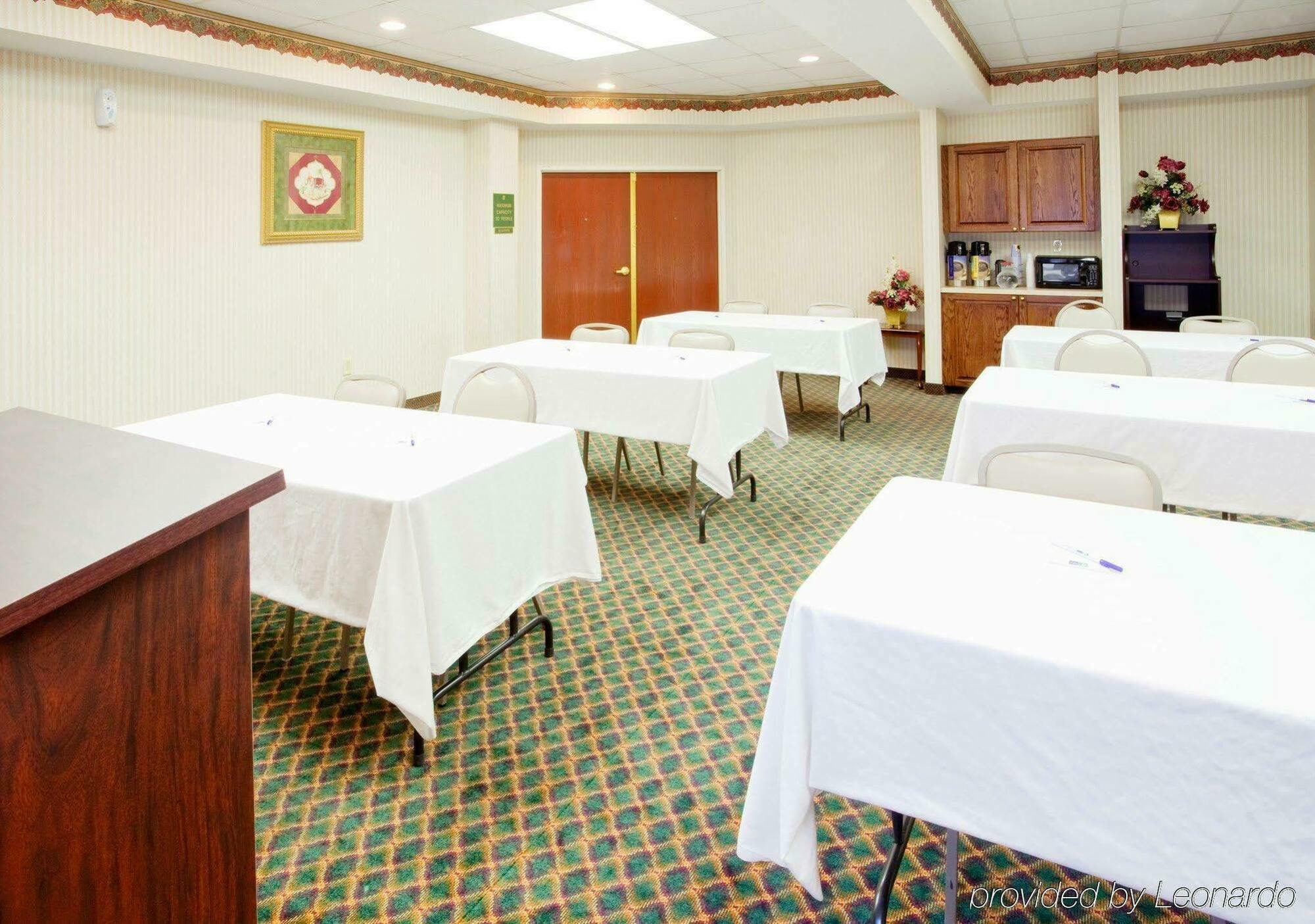 Holiday Inn Express Hillsville By Ihg Exterior foto
