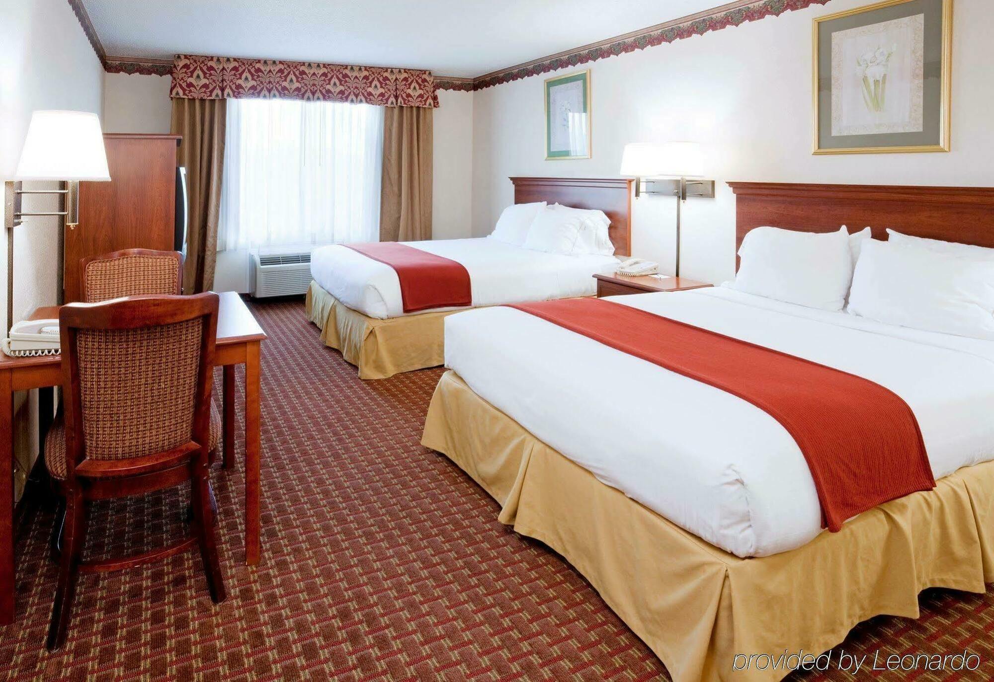 Holiday Inn Express Hillsville By Ihg Exterior foto