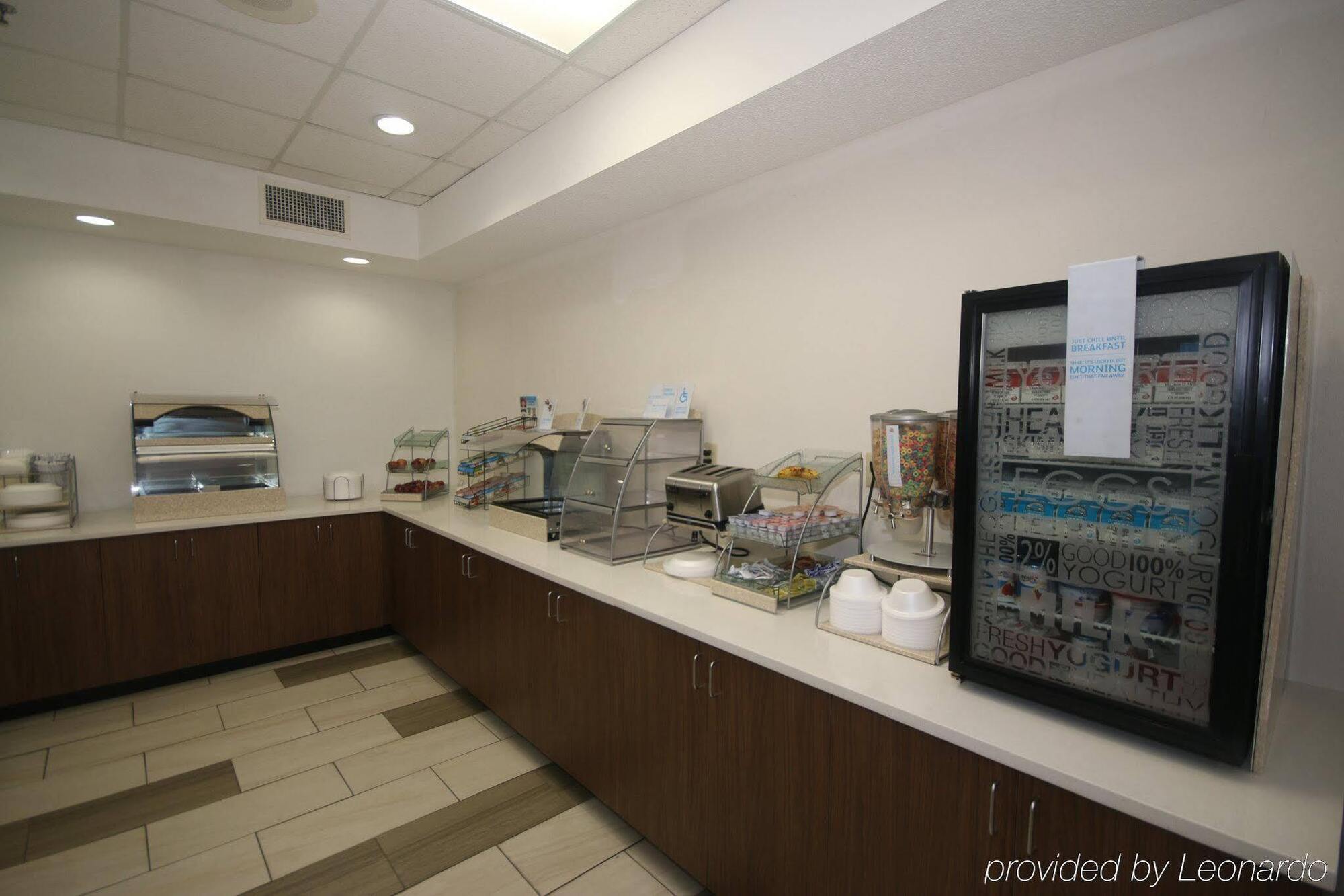 Holiday Inn Express Hillsville By Ihg Exterior foto